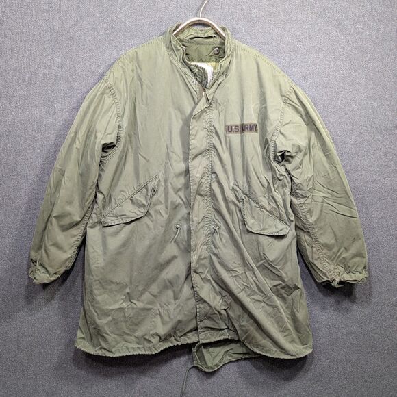 USGI M65 Fishtail Parka Extreme Cold Weather Medium Liner 8415-00-782-3218